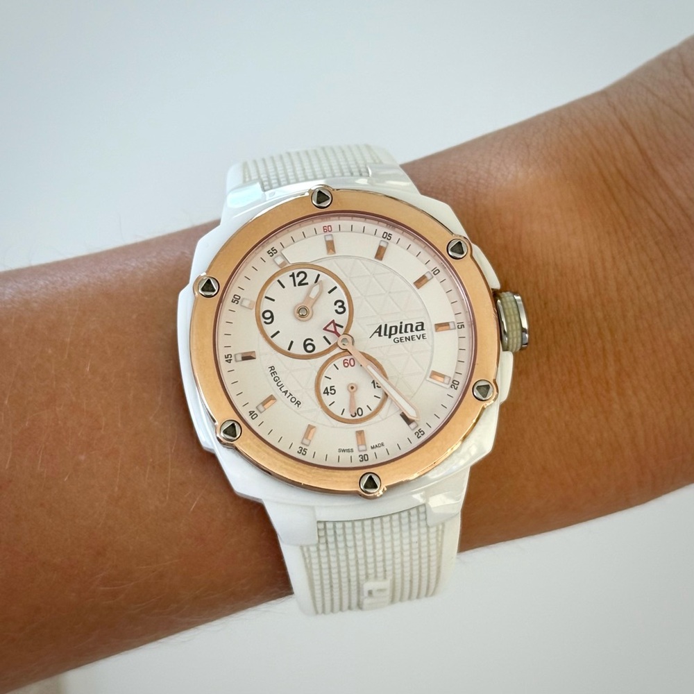 Alpina Geneve Watch White Ceramic/Rubber Strap Rose Gold Bezel